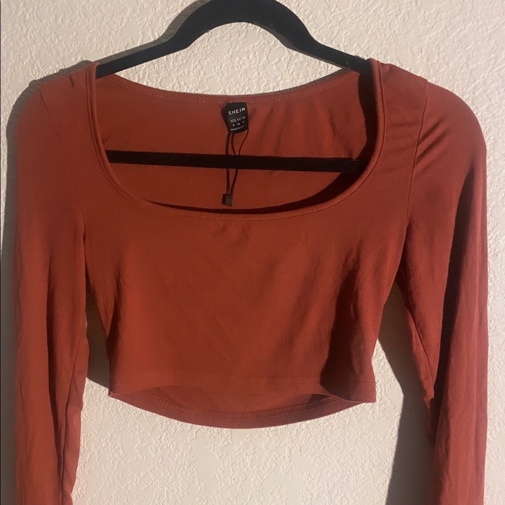 SHEIN long sleeve pink/burgundy crop top
